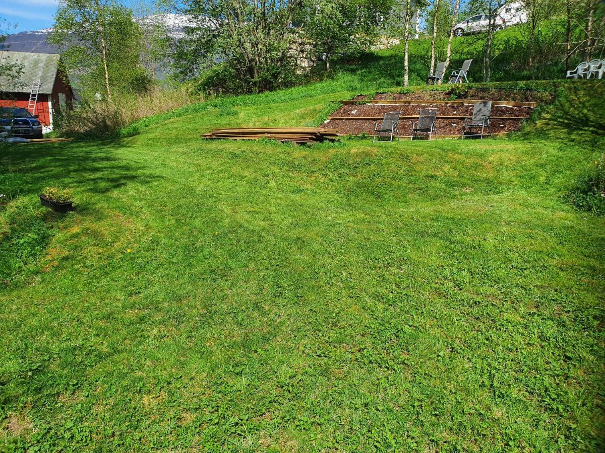 Panorama leiligheter i Olden med fjordutsikt - Høy standard! Eksteriør bilde